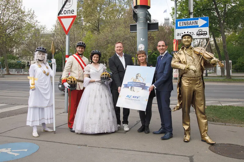 Kampagnenmotiv und Publikum bei der Aktion 2026